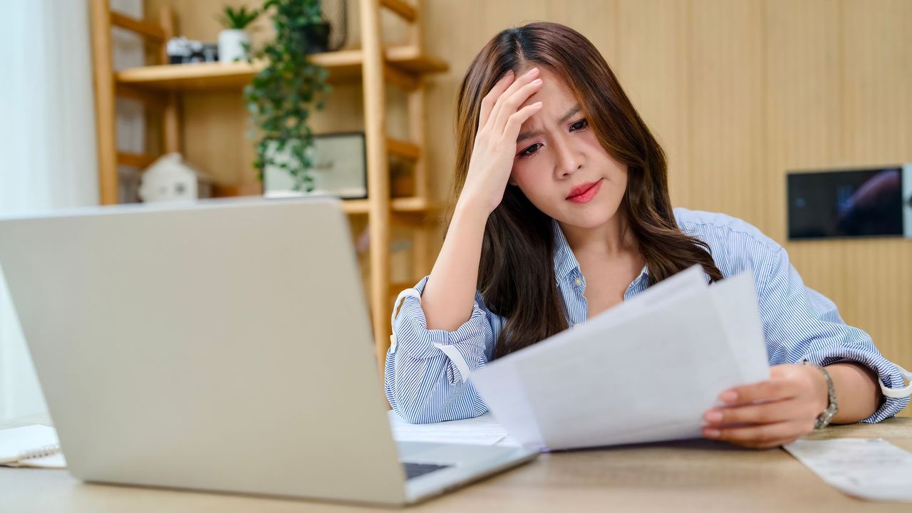 MoneyWireDaily — How to Recover From a Summer Financial Hangover Before the Holidays