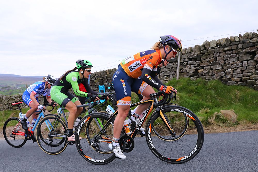 Lizzie Deignan climbs at the Tour de Yorkshire