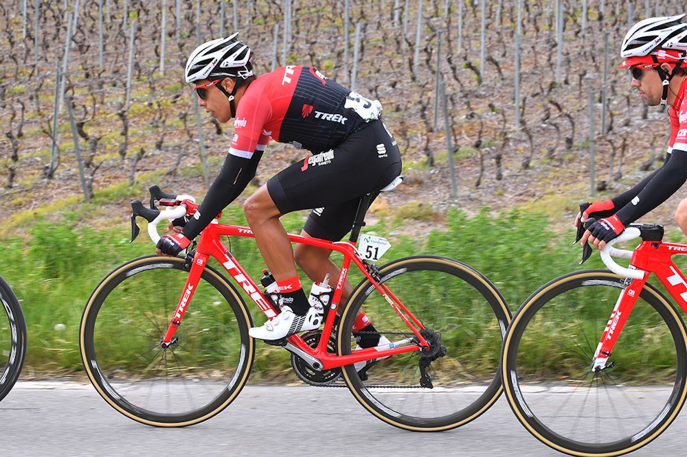 Jarlinson Pantano bides his itme in the bunch during stage 1 at Tour de Romandie
