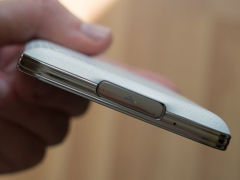 Samsung Galaxy S5 wireless charging