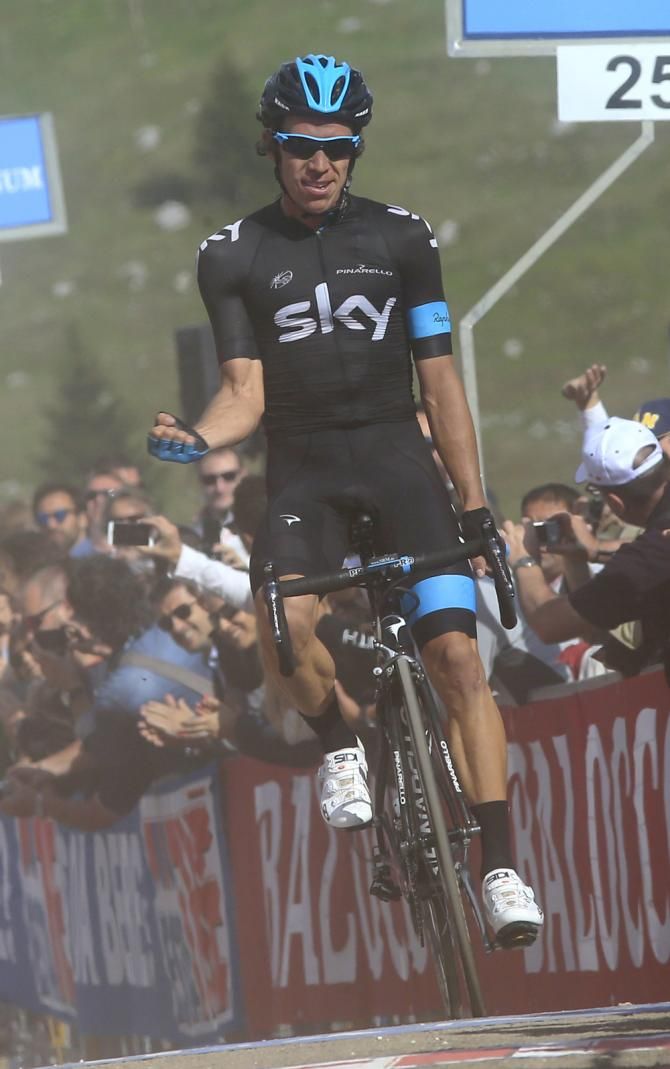 Rigoberto Uran (Sky) wins stage 10 of the Giro d'Italia
