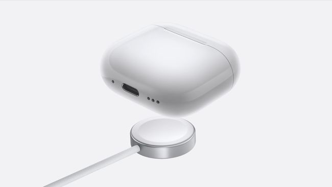 airpods gen 4 charger type