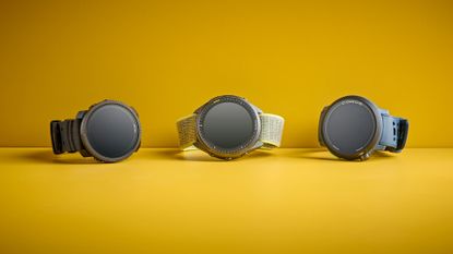 Best triathlon watch hero image