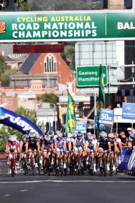 The peloton on Sturt Street in Ballarat