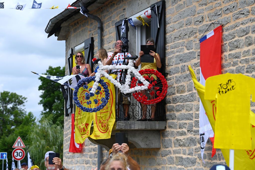 POLIGNY FRANCE JULY 21 Fans during the stage nineteen of the 110th Tour de France 2023 a 1728km stage from MoiransenMontagne to Poligny UCIWT on July 21 2023 in Poligny France Photo by Tim de WaeleGetty Images