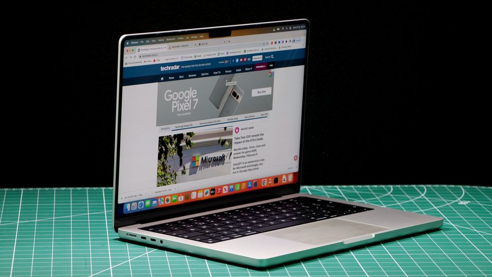MacBook Air 15-inch vs MacBook Pro 14-inch | TechRadar