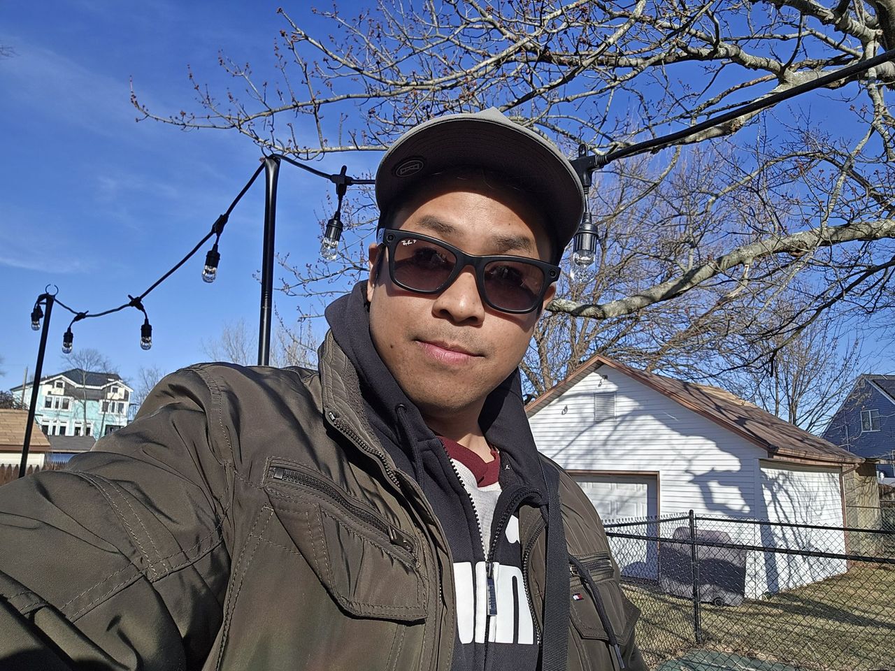 Samsung Galaxy S24 Ultra selfie sample.