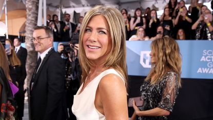 Jennifer Aniston attends the 26th Annual Screen Actors Guild Awards at The Shrine Auditorium on January 19, 2020 in Los Angeles, California.
