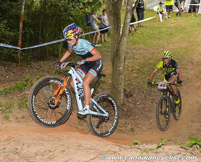 Emily Batty (Trek Factory Racing XC) with reigning Olympic champ Julie Bresset (BH-SR Suntour-KMC)