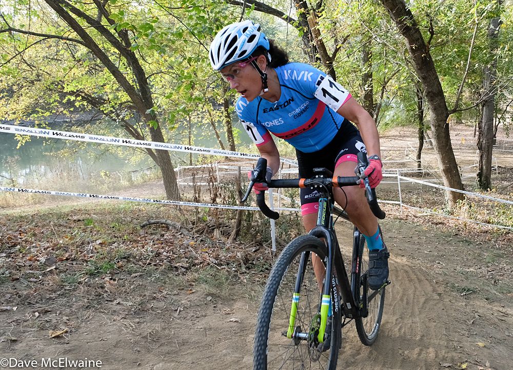 Courtenay McFadden (American Classic) chasing Emma White through the woods
