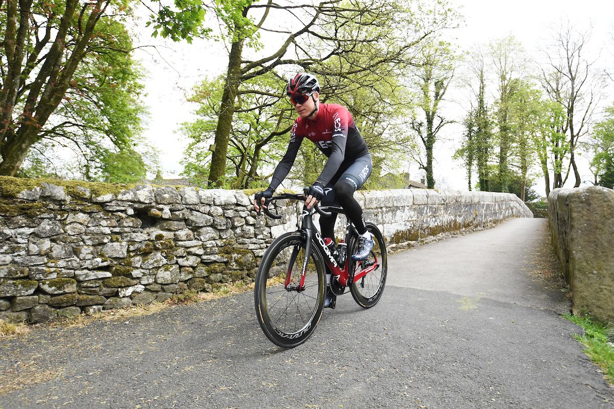 Chris Froome shows off the new kite and bike