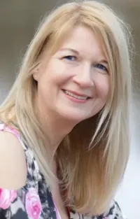 Emma Guy, an author, acupuncturist, and UK breast cancer campaigner.