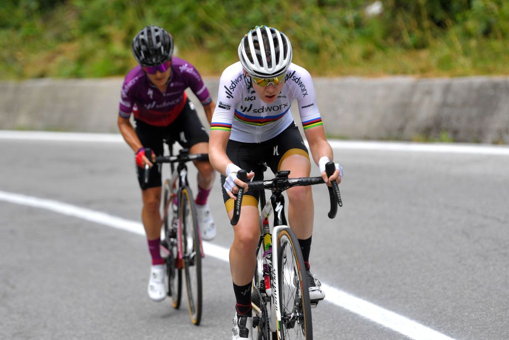 PRATO NEVOSO ITALY JULY 03 Anna Van Der Breggen of Netherlands and Team SD Worx attacks on last climb during the 32nd Giro dItalia Internazionale Femminile 2021 Stage 2 a 1001km stage from Boves to Prato Nevoso Colle del Prel 1607m Tunnel GiroDonne UCIWWT on July 03 2021 in Prato Nevoso Italy Photo by Luc ClaessenGetty Images