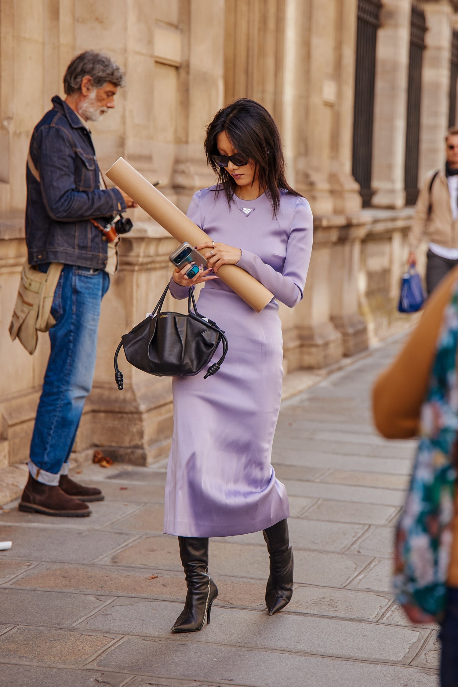 A Paris Fashion Week attendee shows off their outfit.