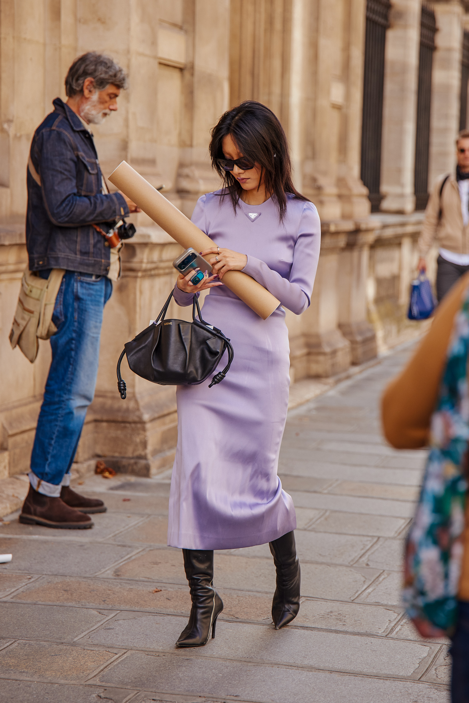 A Paris Fashion Week attendee shows off their outfit.