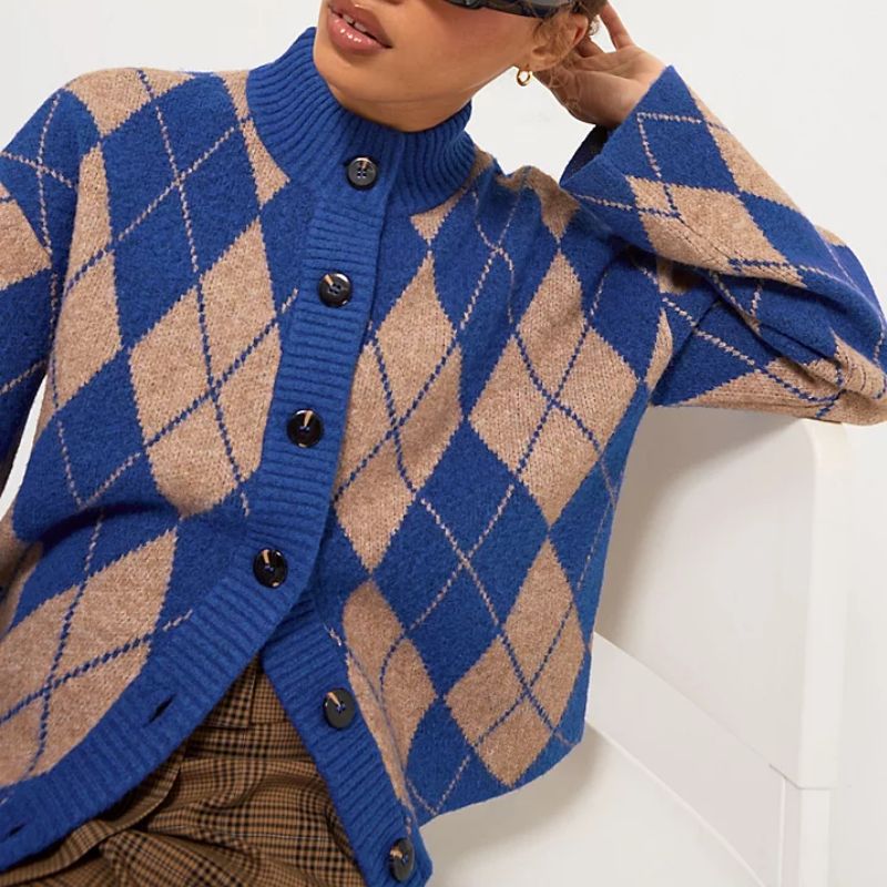 Argyle knit blue and camel
