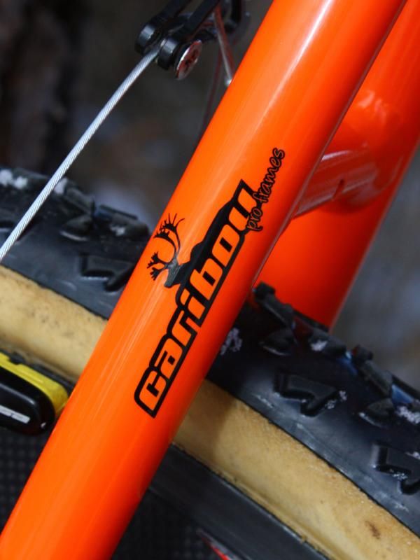 The custom frame was apparently built by Caribou Pro Frames in Taichung, Taiwan.