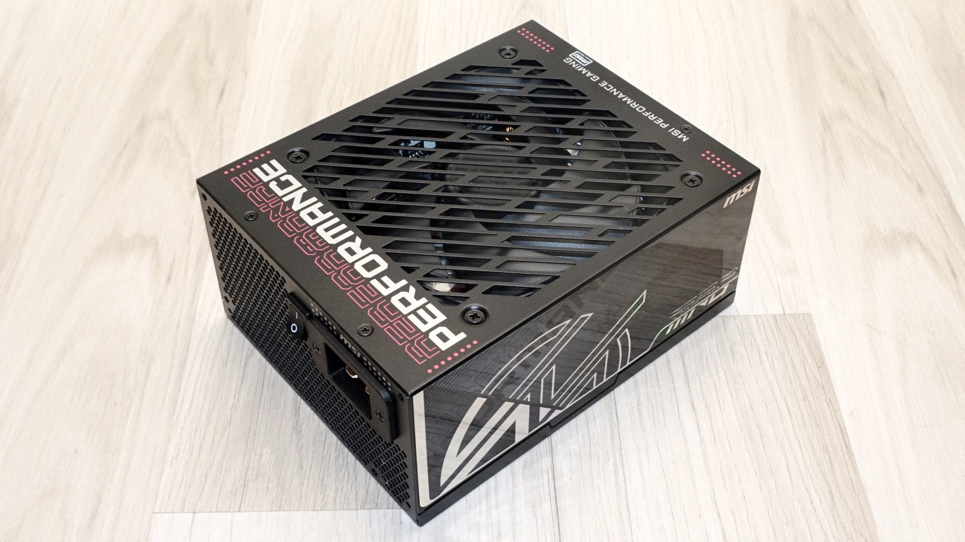 MSI MPG Ai1600TS PCIE5 PSU