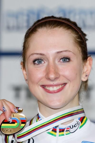 Laura Trott (GBR) was all smiles on the podium