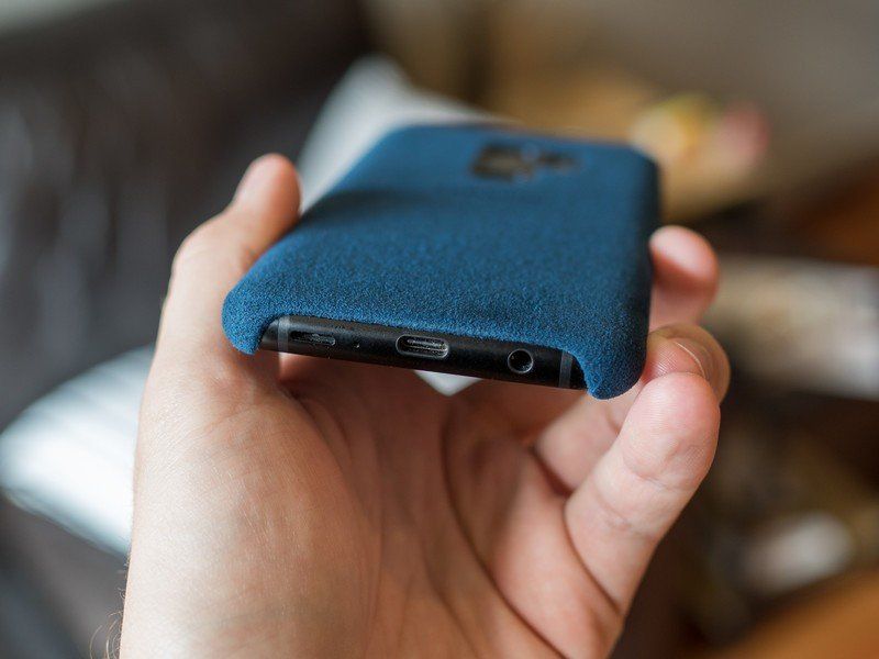 Samsung Galaxy S9+ Alcantara case