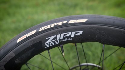 Tubeless bicycle store rims