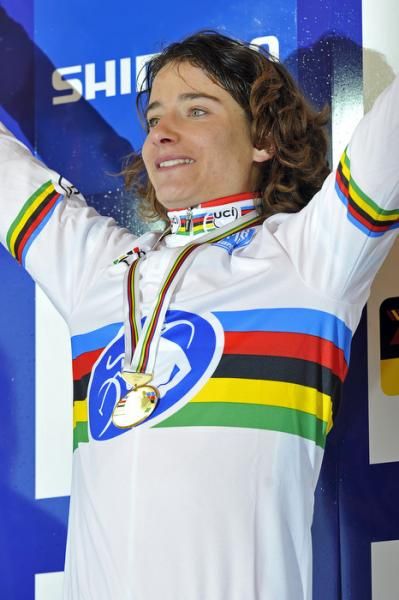 Marianne Vos in her cyclo-cross rainbow jersey