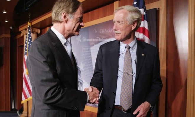 Sen. Tom Carper (D-Del) and Sen. Angus King (I-Maine) 