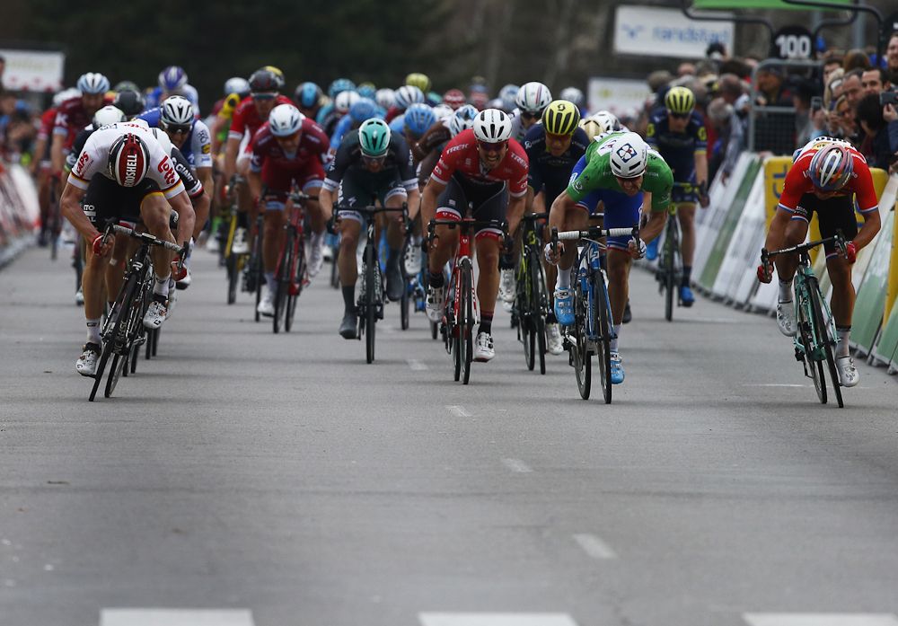 The sprinters bear down on the finish during stage 5 at Paris-Nice