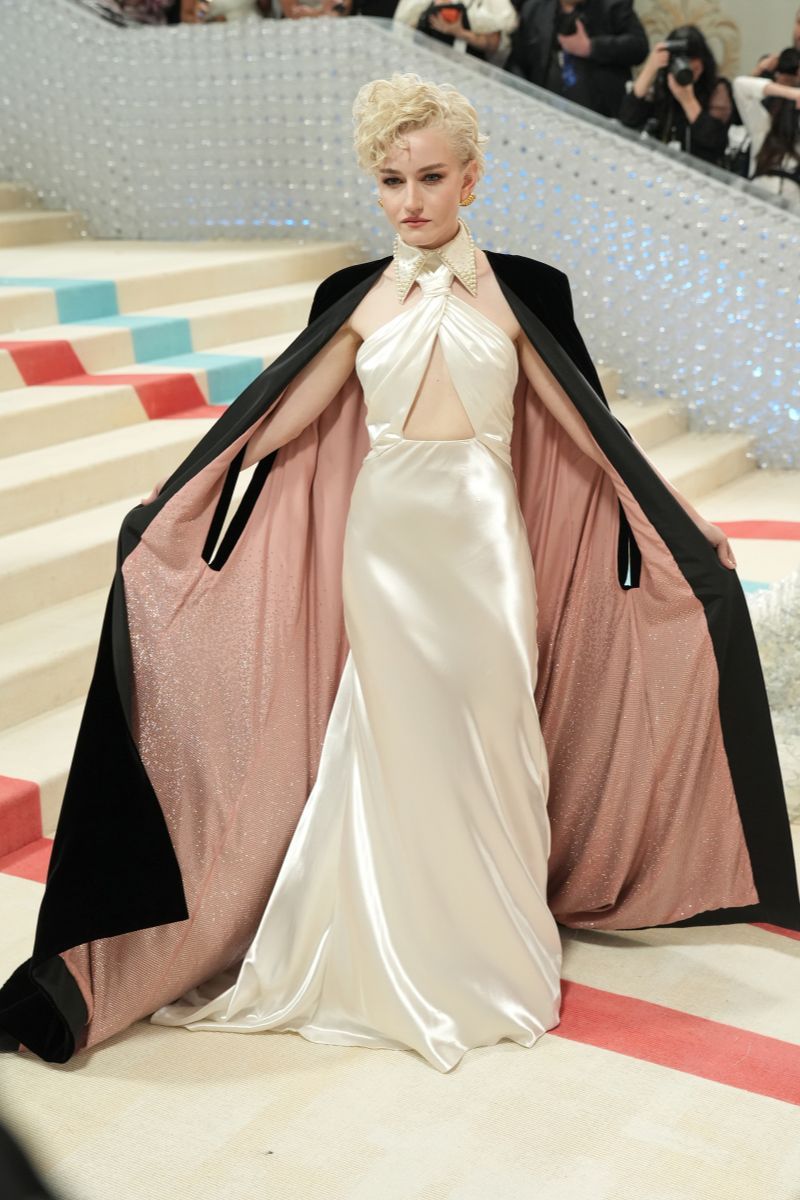 julia garner at the met gala 2023