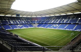 Euro 2024 stadiums 1. Bundesliga 04/05, Hamburg; Hamburger SV; Blick aus der VIP Lounge des HSV in der AOL-Arena bei leerem Stadion 20.11.04. (Photo by Malte Christians/Bongarts/Getty Images)