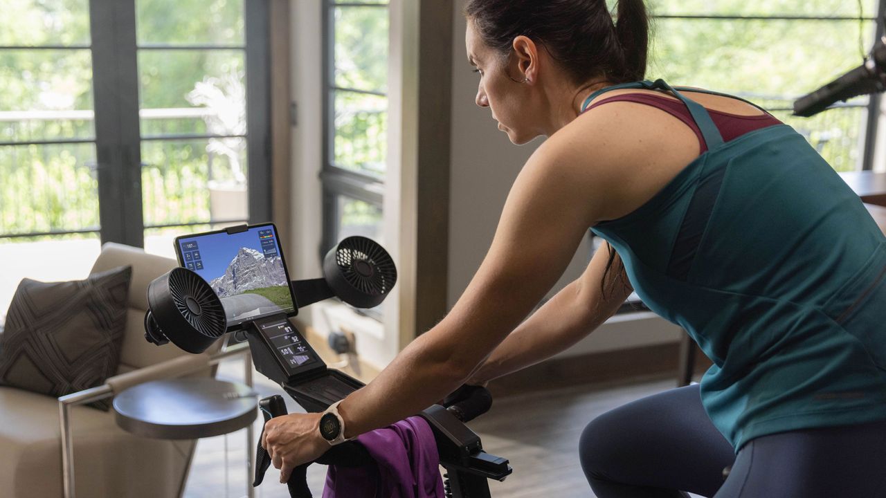 Garmin Tacx Neo Bike Plus integrated fans, tablet holder, and display