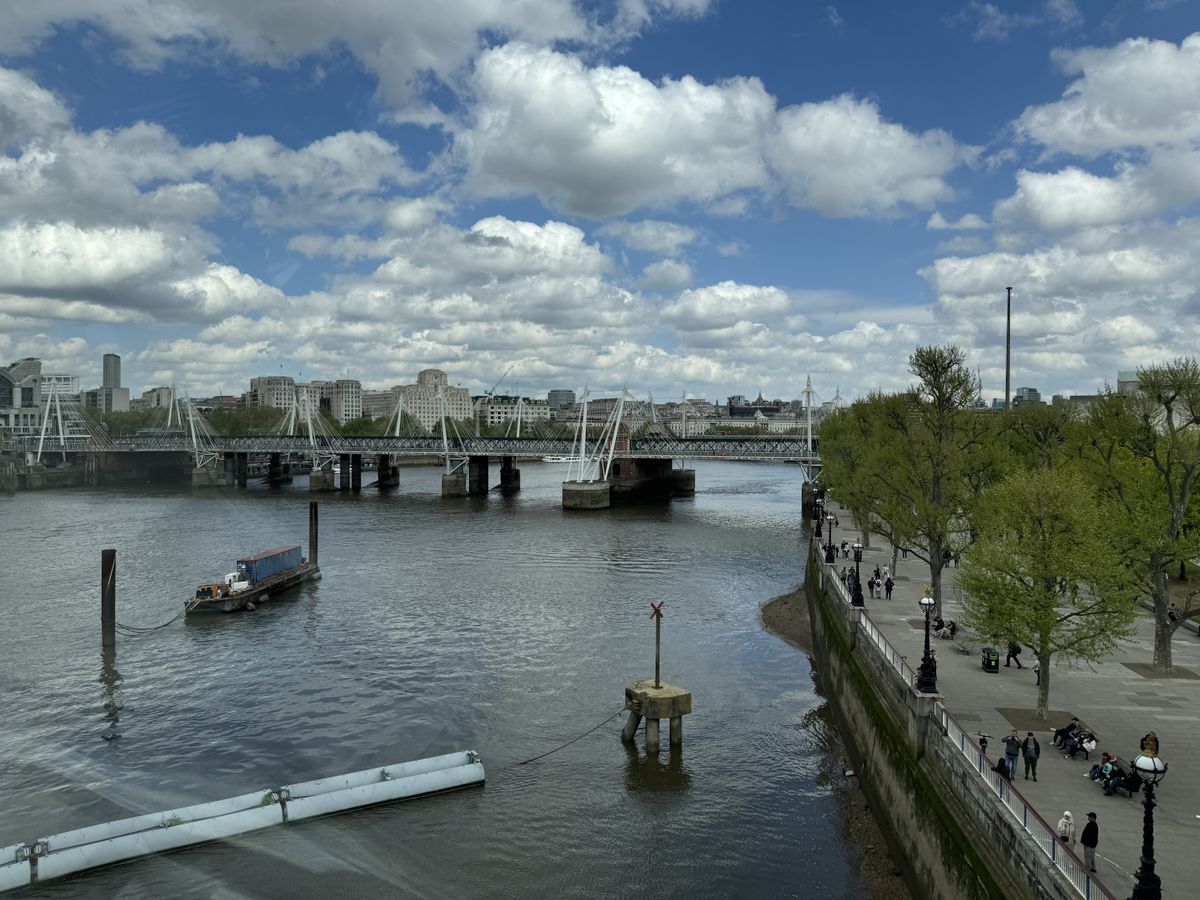iPhone 15 Pro Max vs. Galaxy S24 Ultra vs. Pixel 8 Pro London Eye photos