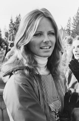 apres ski - cheryl tiegs