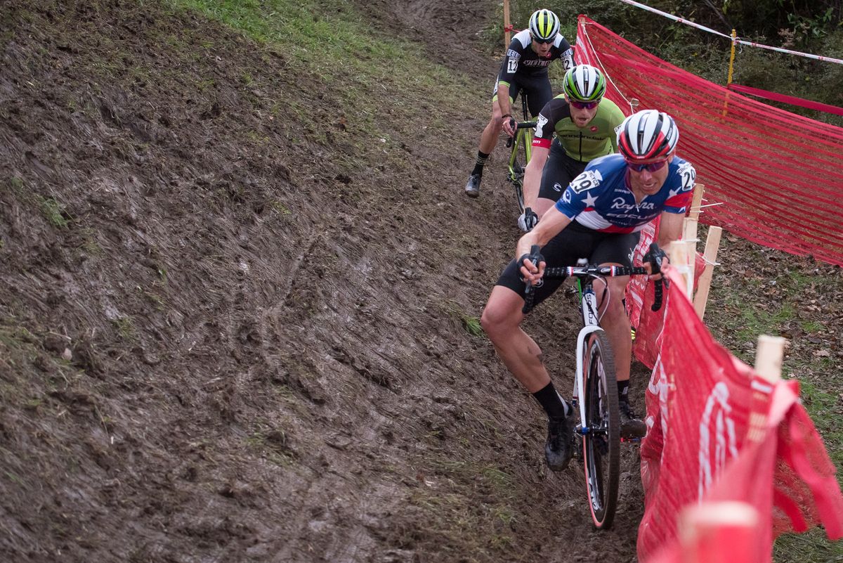 Jeremy Powers (Rapha Focus) showing off his balancing skills in the mud