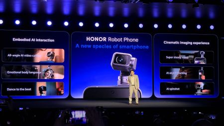 Honor Robot Phone MWC
