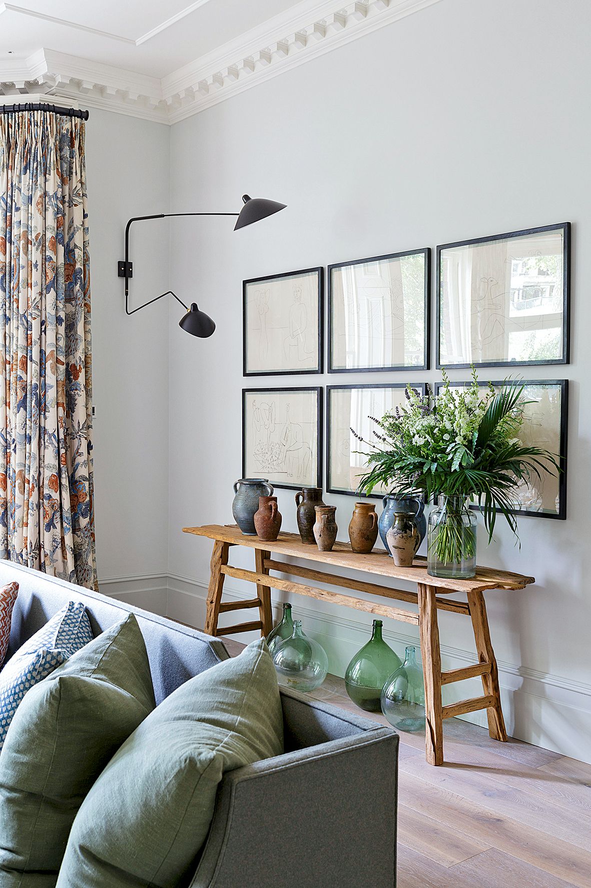 wall lighting in a living room