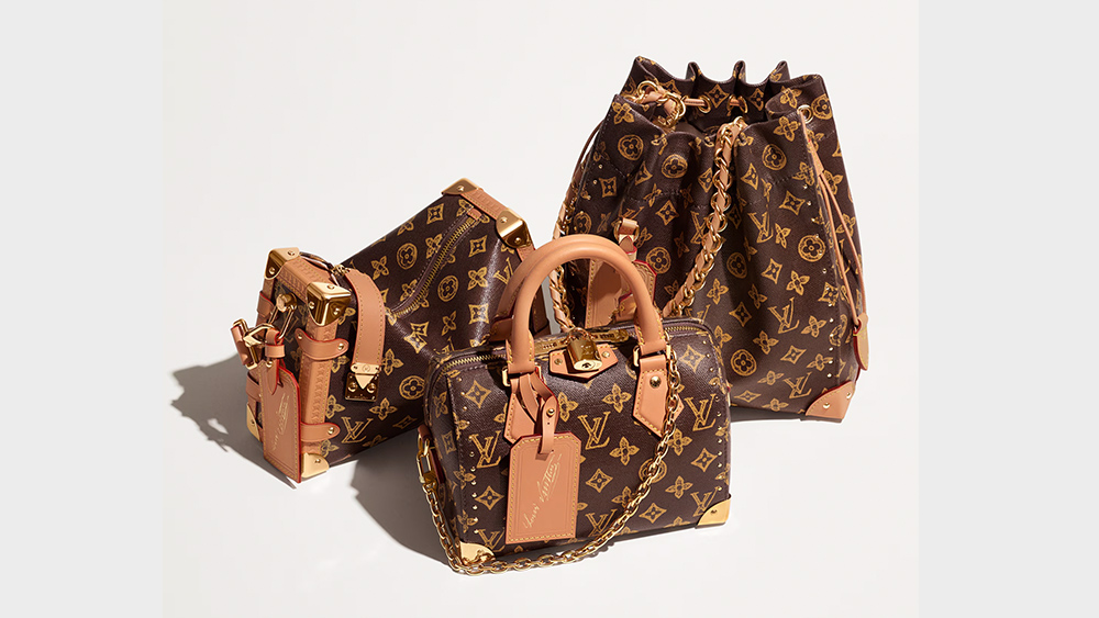 Louis Vuitton logo on bags