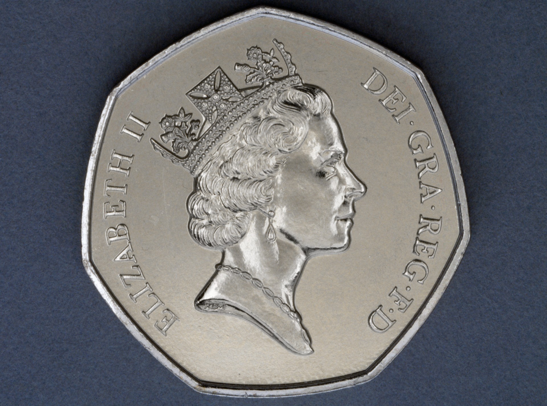 Why King Charles faces the opposite way to Queen on coins | GoodtoKnow