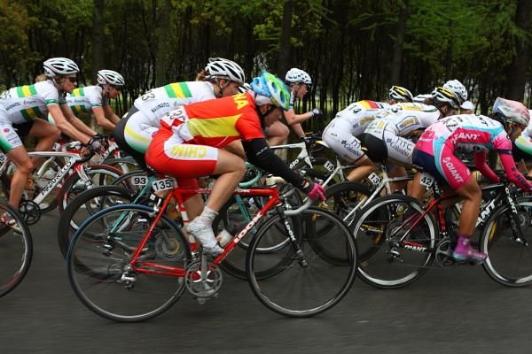 Naturally, the China National Team is competing in the Tour, this is Lin Xue