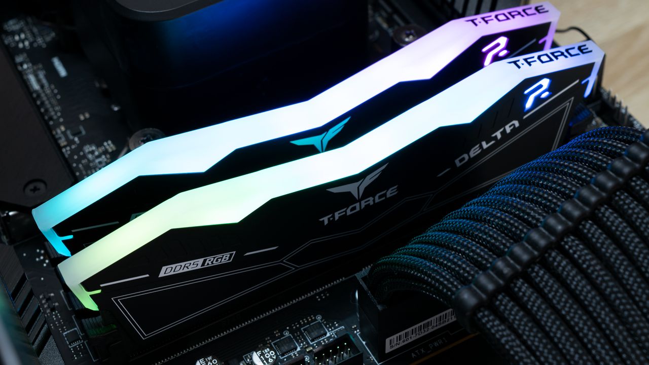 TeamGroup T-Force Delta RGB DDR5-6000 C40 Review: Out of the Box