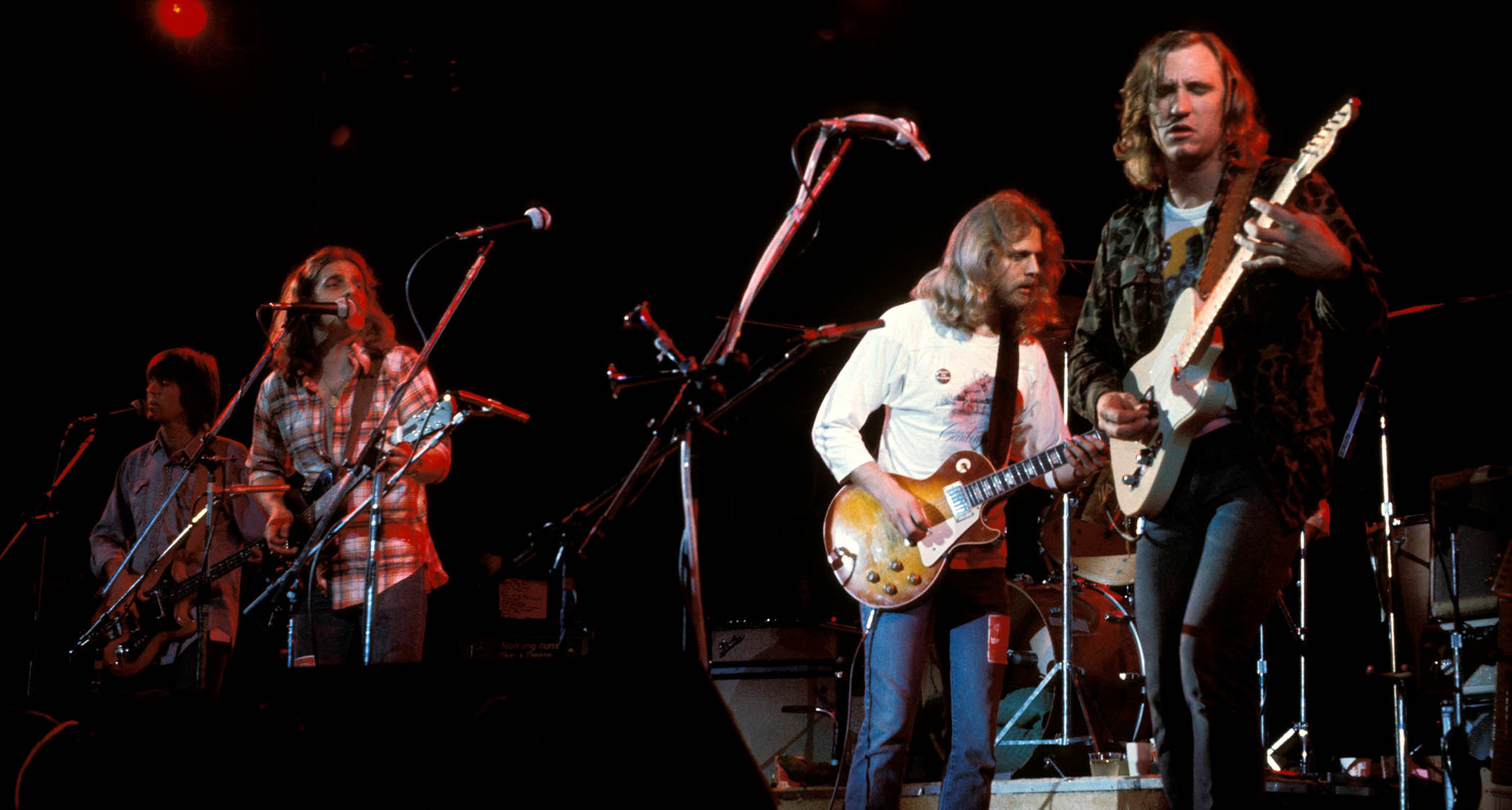 The Eagles perform live in 1977 (L-R): Randy Meisner, Glenn Frey, Don Felder and Joe Walsh 
