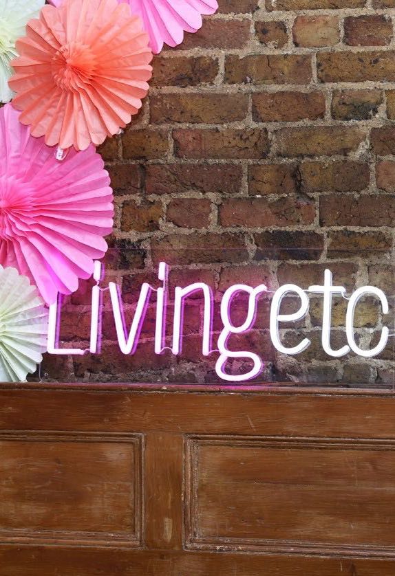 Livingetc's Roundup Of The Best Neon Light Up Signs For The Home