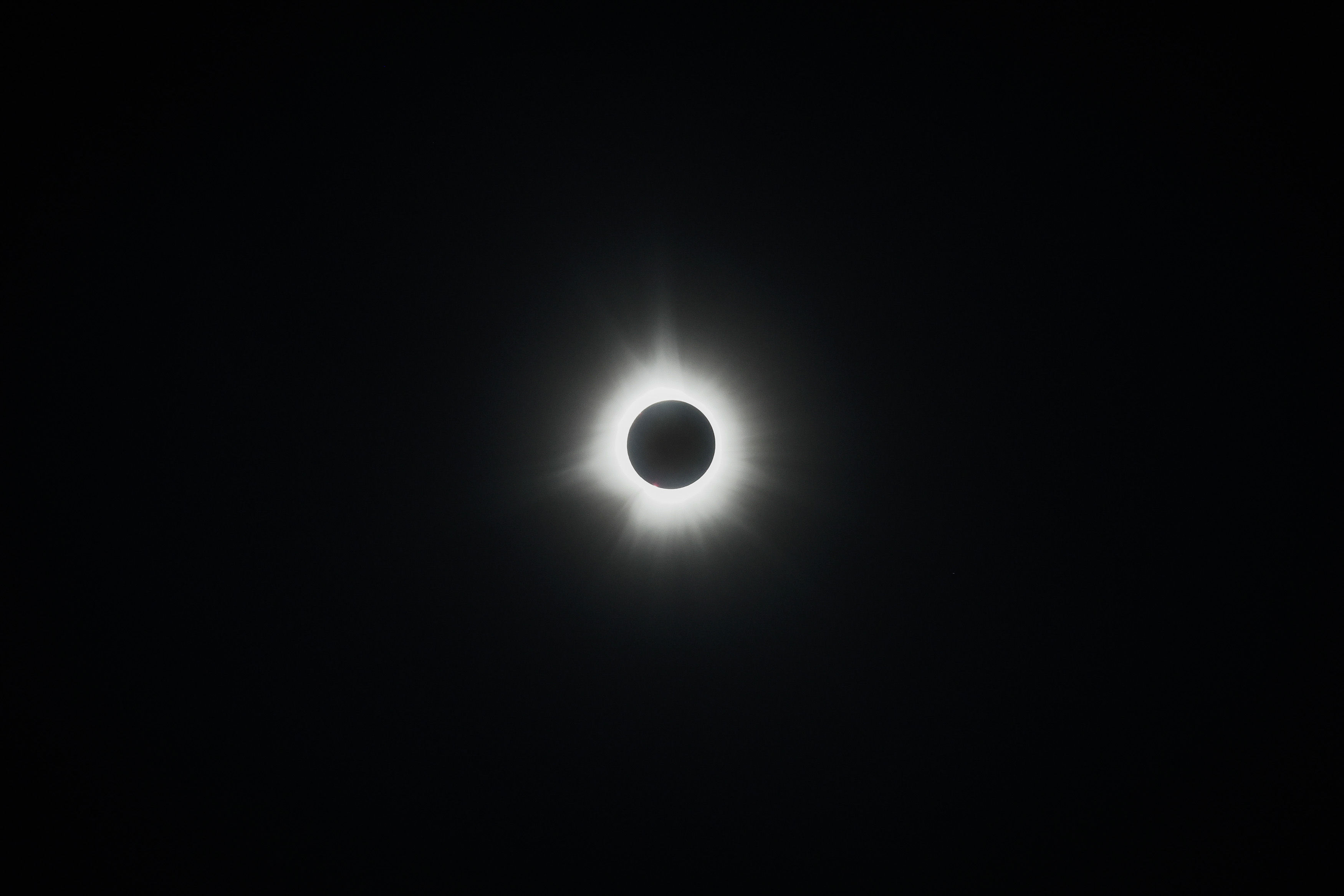 El eclipse solar total de 2024 visto desde Clover, Vermont