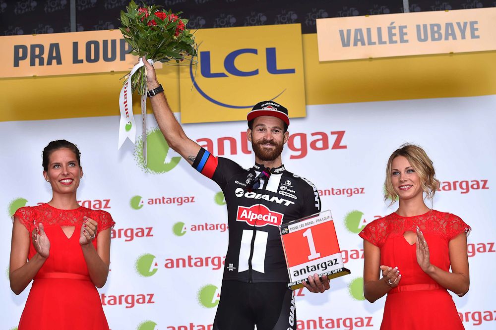 Simon Geschke on the stage 17 podium.