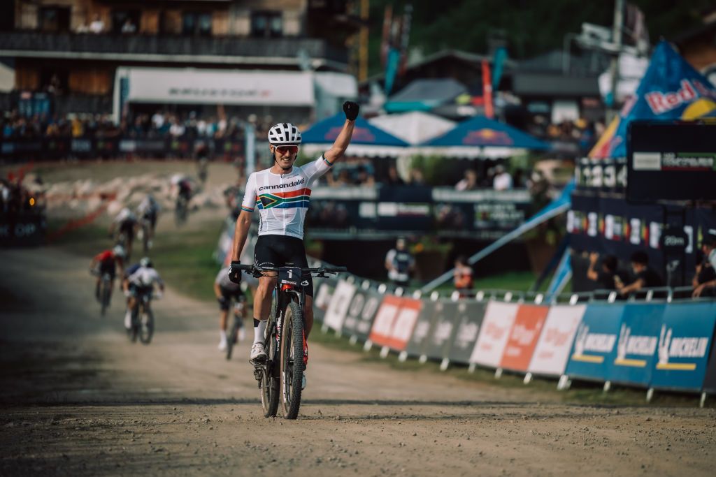 LES GETS FRANCE JULY 05 Alan Hatherly of New Zeland competes in the UCI Mountain Bike World Cup Les Gets Cross Country XCC Elite Men on July 05 2024 in Les Gets France Photo by Piotr StaronGetty Images