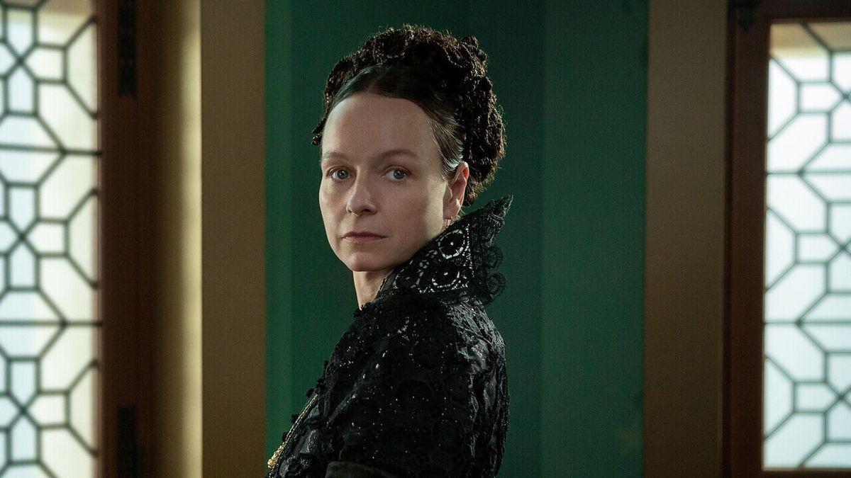 The Serpent Queen Creator Explains Catherine De Medici Narrating Her 