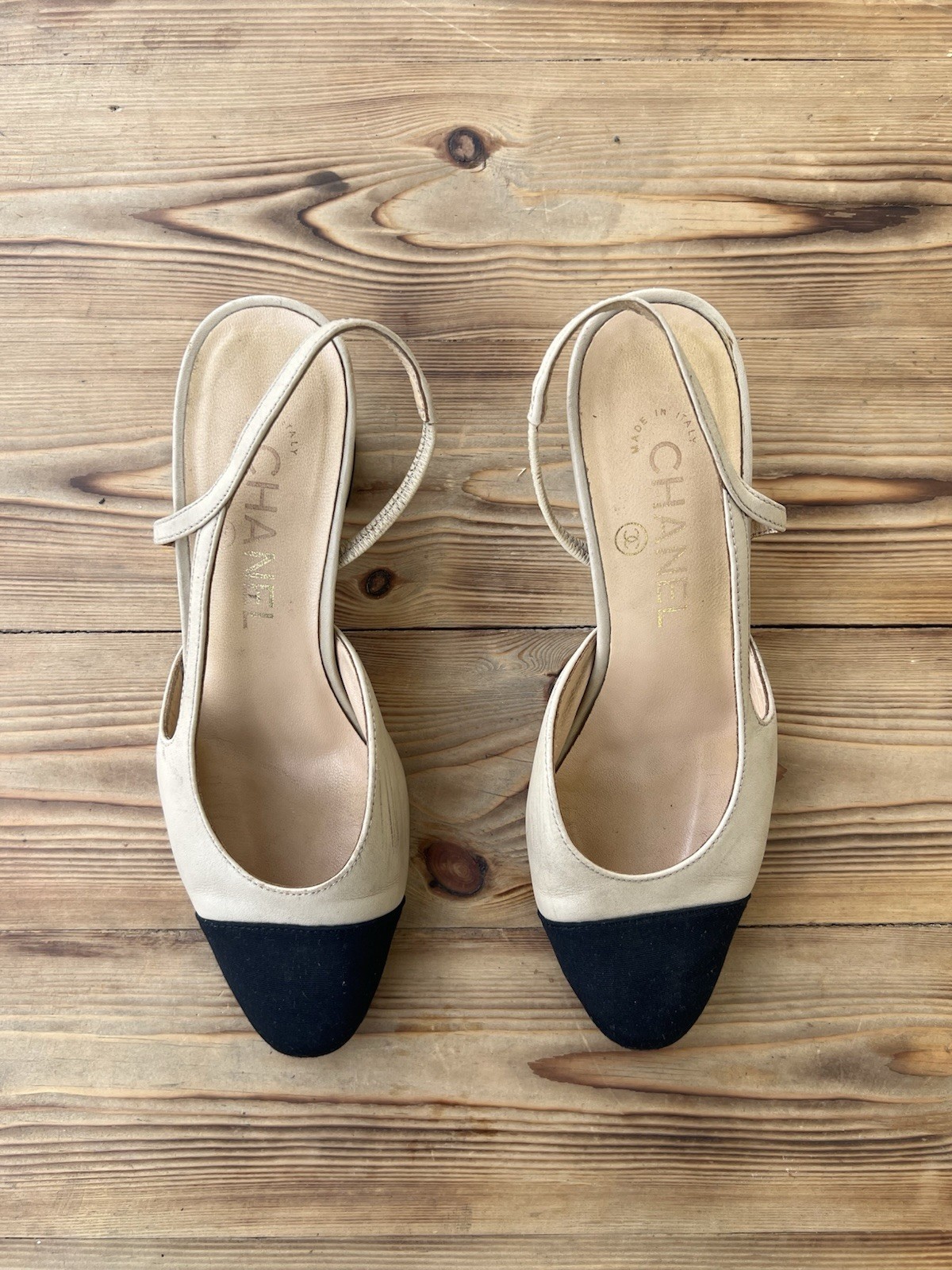 Chanel Slingback Grosgrain Beige 
Black Eu 35c|4 Us|uk