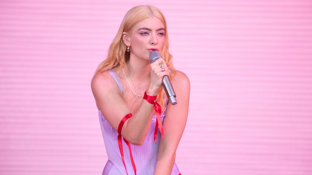 lorde with blonde hair