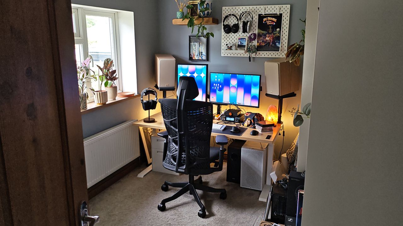 The Autonomous ErgoChair Ultra 2 chair in a home office.