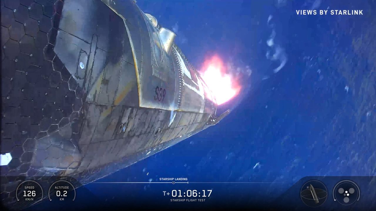 A screencap of SpaceX's Starship Flight 12 test flight.